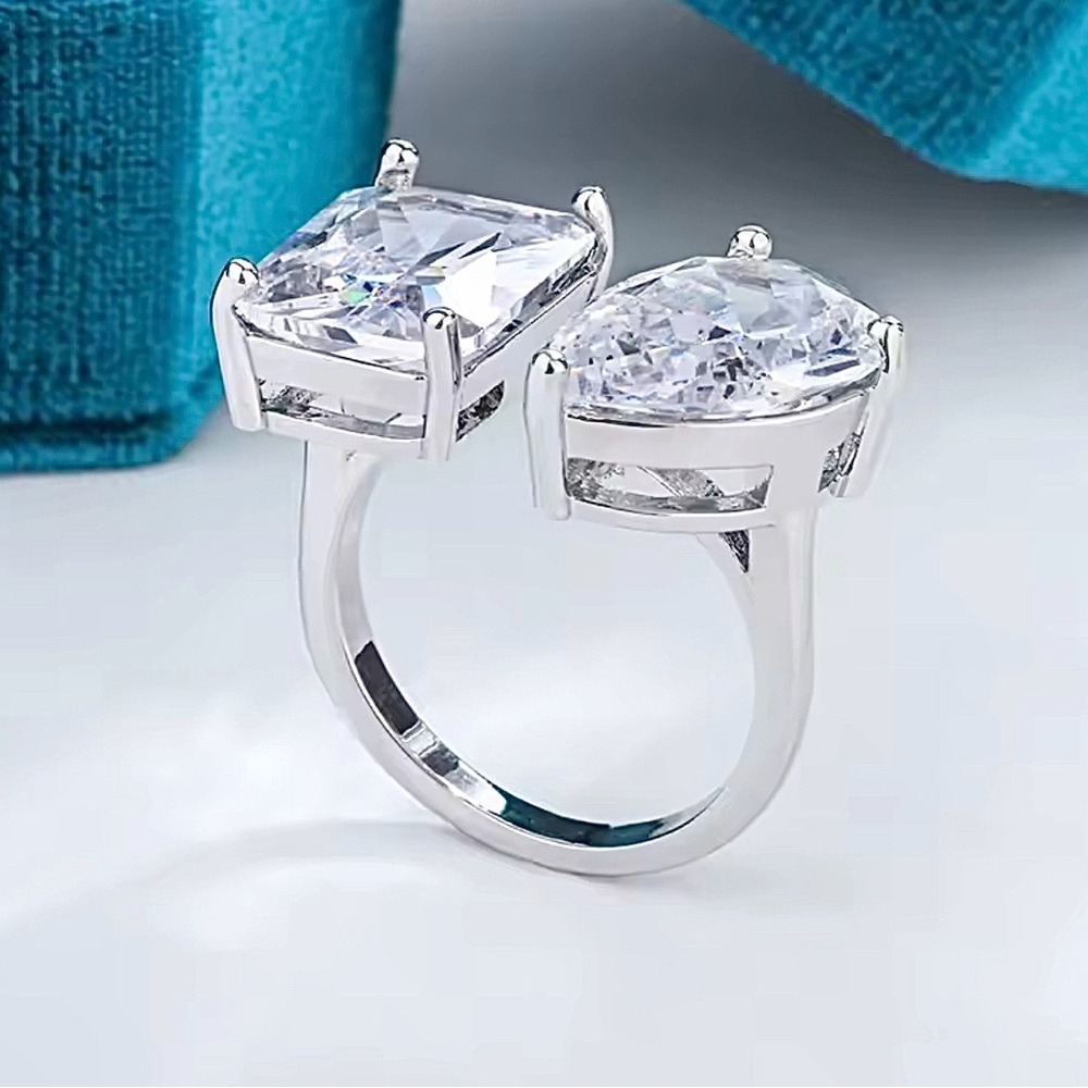 Sterling Silver 
Dual Adjustable Ring